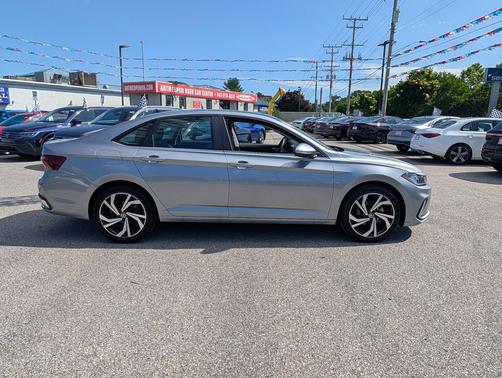 Silver Metallic 2025 Volkswagen Jetta 1.5T SEL