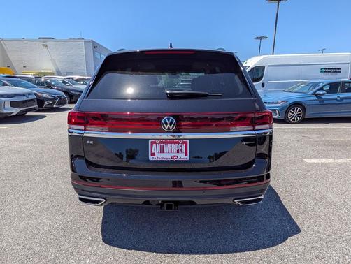 Deep Black 2026 Volkswagen Atlas 2.0T SE w/Technology 4MOTION