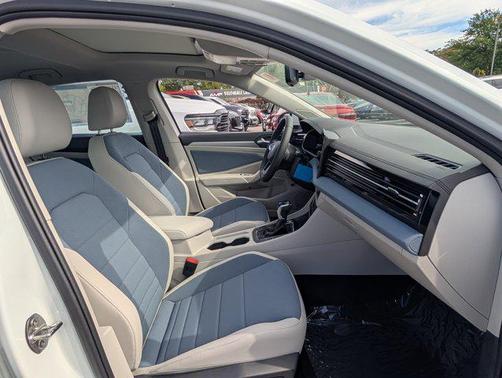 2026 Volkswagen Jetta 1.4T SE