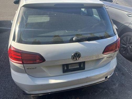 2019 Volkswagen Golf SportWagen TSI S