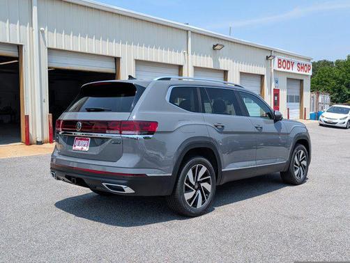 2025 Volkswagen Atlas 2.0T SEL