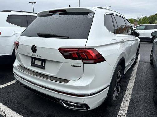 Pure White 2021 Volkswagen Tiguan 2.0T SE 4MOTION