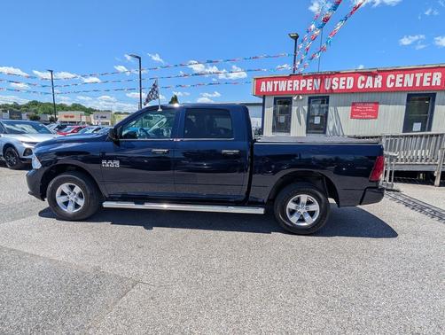 True Blue Pearlcoat 2017 RAM 1500 Express