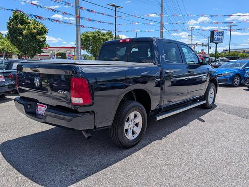 True Blue Pearlcoat 2017 RAM 1500 Express