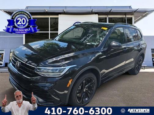 Deep Black 2023 Volkswagen Tiguan 2.0T SE R-Line Black