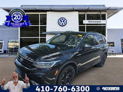 Deep Black 2023 Volkswagen Tiguan 2.0T SE R-Line Black