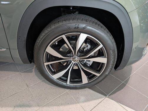 2026 Volkswagen Atlas 2.0T SEL Premium R-Line 4MOTION