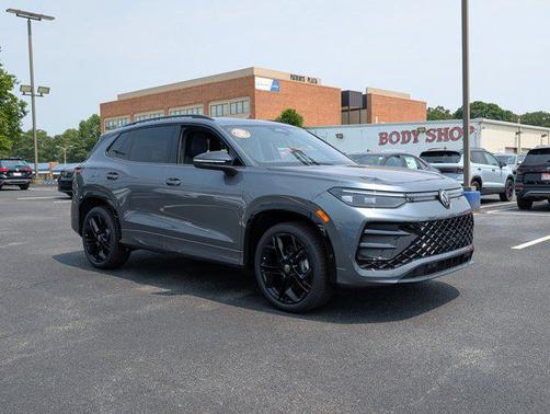 2025 Volkswagen Tiguan 2.0T SE R-Line Black 4MOTION