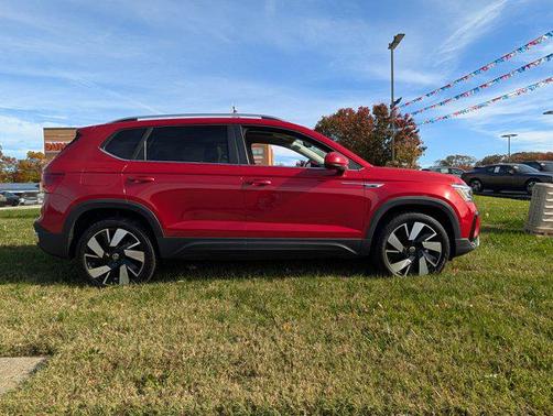2024 Volkswagen Taos 1.5T SEL