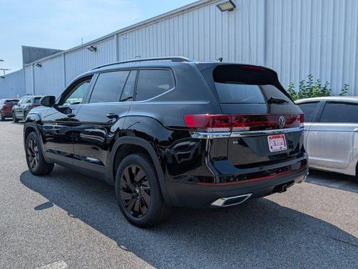 2025 Volkswagen Atlas 2.0T SE w/Technology 4MOTION