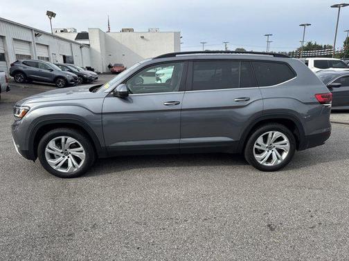 2022 Volkswagen Atlas 3.6L SE w/Technology