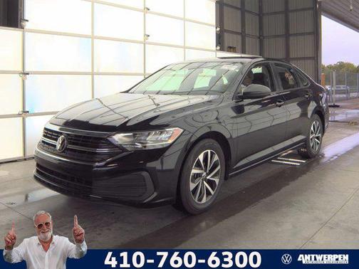 Deep Black Pearl 2024 Volkswagen Jetta 1.5T S