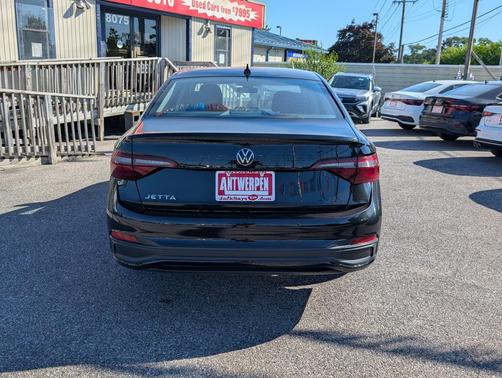 Deep Black Pearl 2024 Volkswagen Jetta 1.5T S