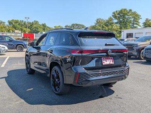 2025 Volkswagen Tiguan 2.0T SE R-Line Black 4MOTION