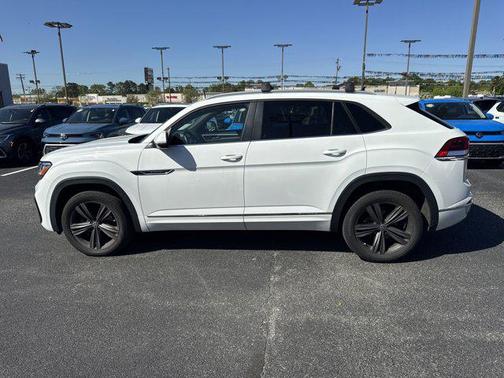 2021 Volkswagen Atlas Cross Sport 3.6L V6 SE w/Technology R-Line