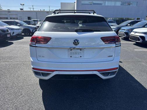 2021 Volkswagen Atlas Cross Sport 3.6L V6 SE w/Technology R-Line
