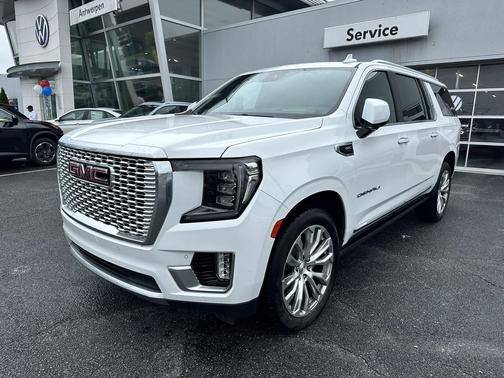 Summit White 2023 GMC Yukon XL Denali