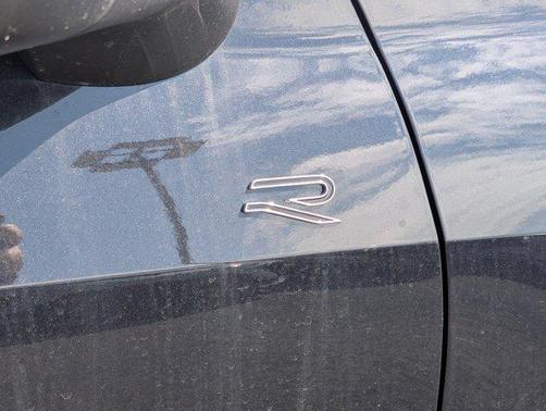 2026 Volkswagen Tiguan 2.0T SE R-Line Black 4MOTION