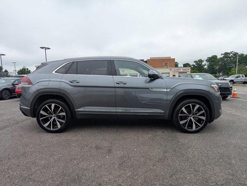 2024 Volkswagen Atlas Cross Sport 2.0T SEL Premium