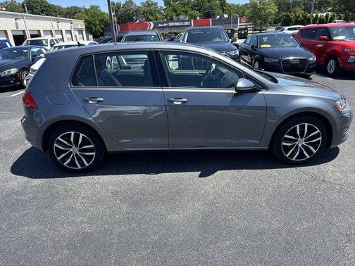 2015 Volkswagen Golf Auto TSI SE