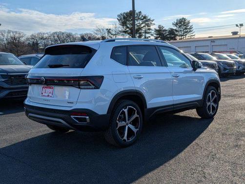 2025 Volkswagen Taos 1.5T SEL