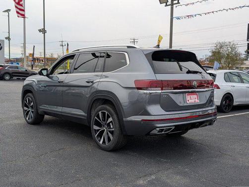 2025 Volkswagen Atlas 2.0T SEL Premium R-Line 4MOTION