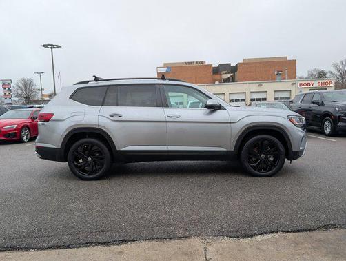 2023 Volkswagen Atlas 3.6L SE w/Technology