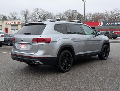 2023 Volkswagen Atlas 3.6L SE w/Technology