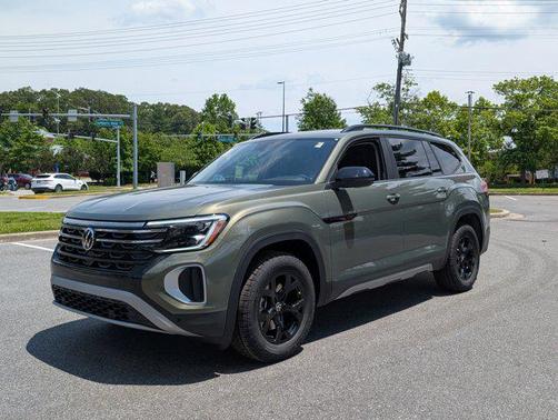 2025 Volkswagen Atlas 2.0T Peak Edition