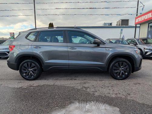 2022 Volkswagen Taos 1.5T S