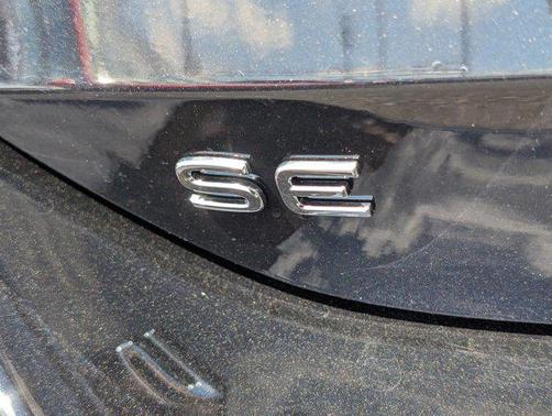 Deep Black Pearl 2026 Volkswagen Tiguan 2.0T SE 4MOTION