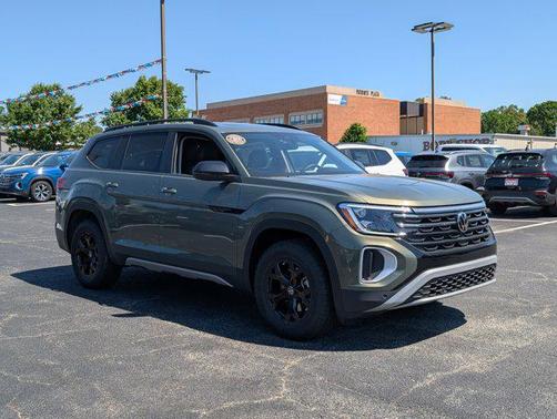 2025 Volkswagen Atlas 2.0T Peak Edition