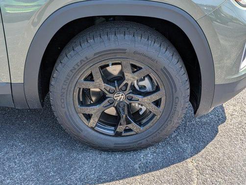 2025 Volkswagen Atlas 2.0T Peak Edition