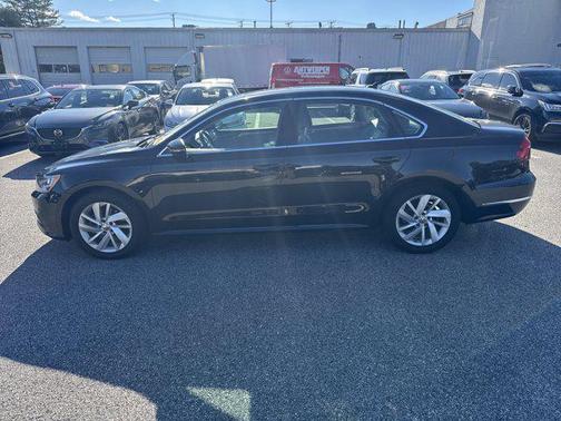 2018 Volkswagen Passat 2.0T SE