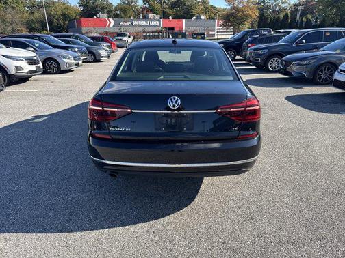 2018 Volkswagen Passat 2.0T SE