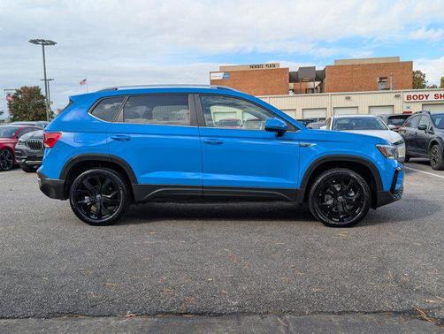 2023 Volkswagen Taos 1.5T SE