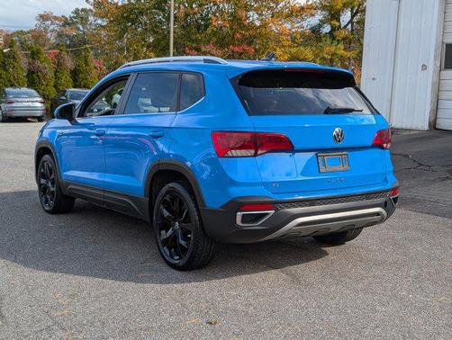 2023 Volkswagen Taos 1.5T SE