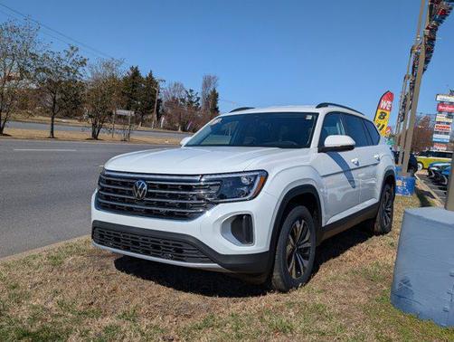 2025 Volkswagen Atlas 2.0T SE