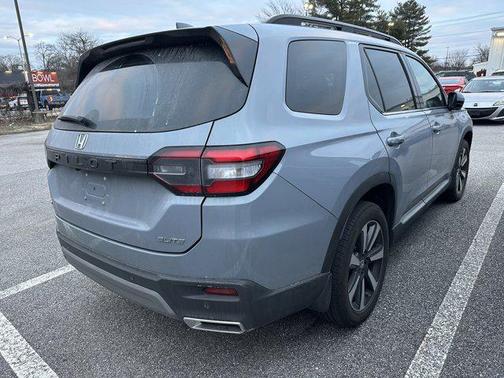 2023 Honda Pilot AWD Elite