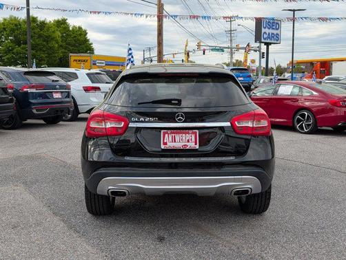 2017 Mercedes-Benz GLA 250 Base