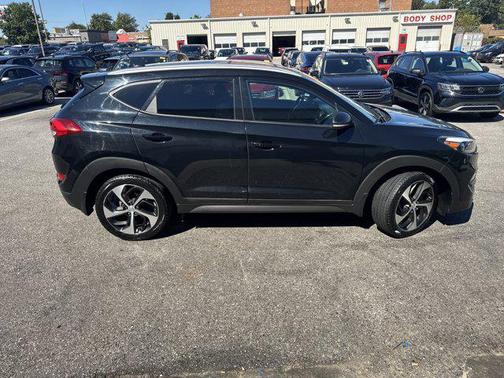 2016 Hyundai TUCSON Sport
