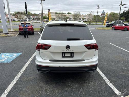 2023 Volkswagen Tiguan 2.0T SE
