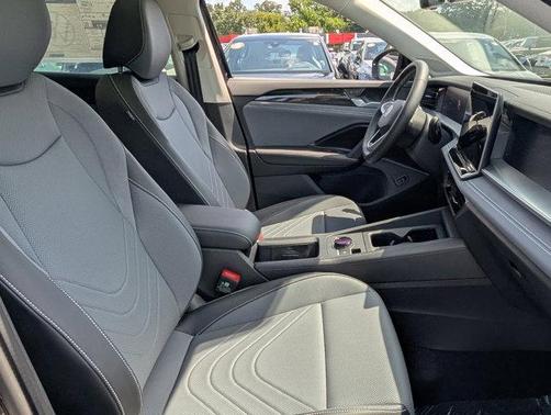 2025 Volkswagen Tiguan 2.0T SE 4MOTION