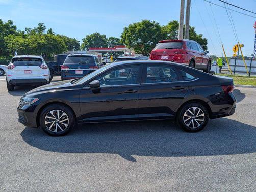 Deep Black Pearl 2024 Volkswagen Jetta 1.5T S