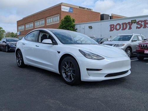 2022 Tesla Model 3 Standard Range