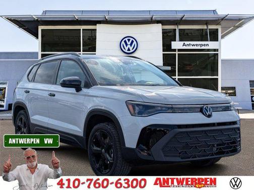 2025 Volkswagen Taos 1.5T SE Black