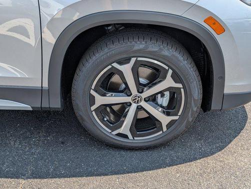 2025 Volkswagen Tiguan 2.0T SE 4MOTION
