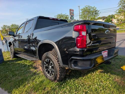 Black 2025 Chevrolet Silverado 1500 ZR2