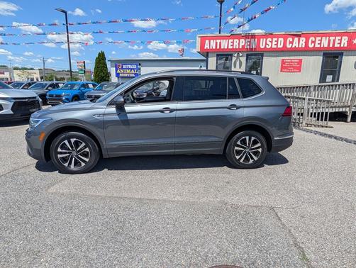 Platinum Gray Metallic 2023 Volkswagen Tiguan 2.0T S