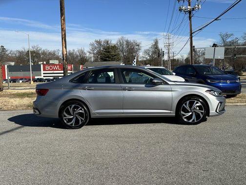 2025 Volkswagen Jetta 1.5T SEL